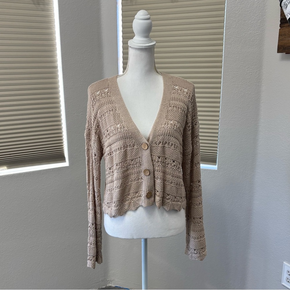 PINK ROSE • Cardigan with buttons